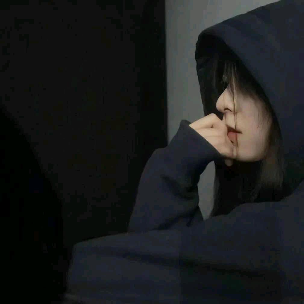 小小虐头像
