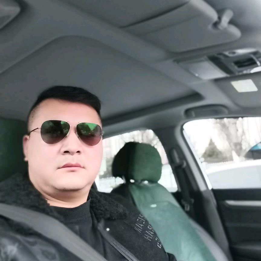 华地城行政总总厨刘军1334218811