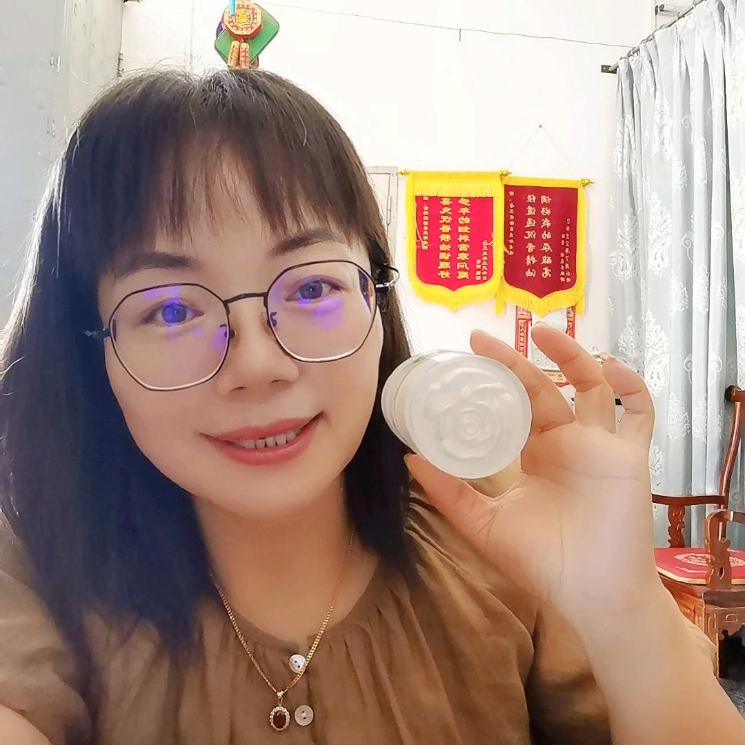 花珍秀珍珠膏总代