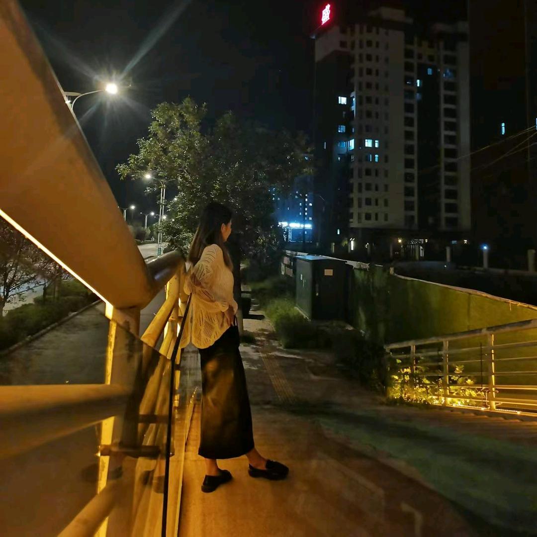 W。