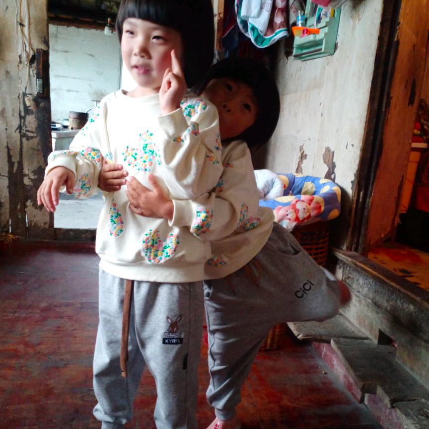 大妹    小 妹