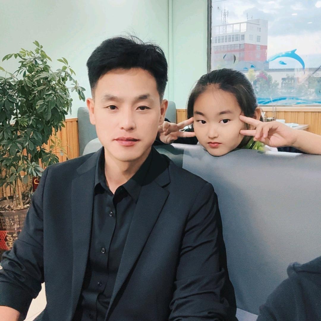 教打🥁的申老师