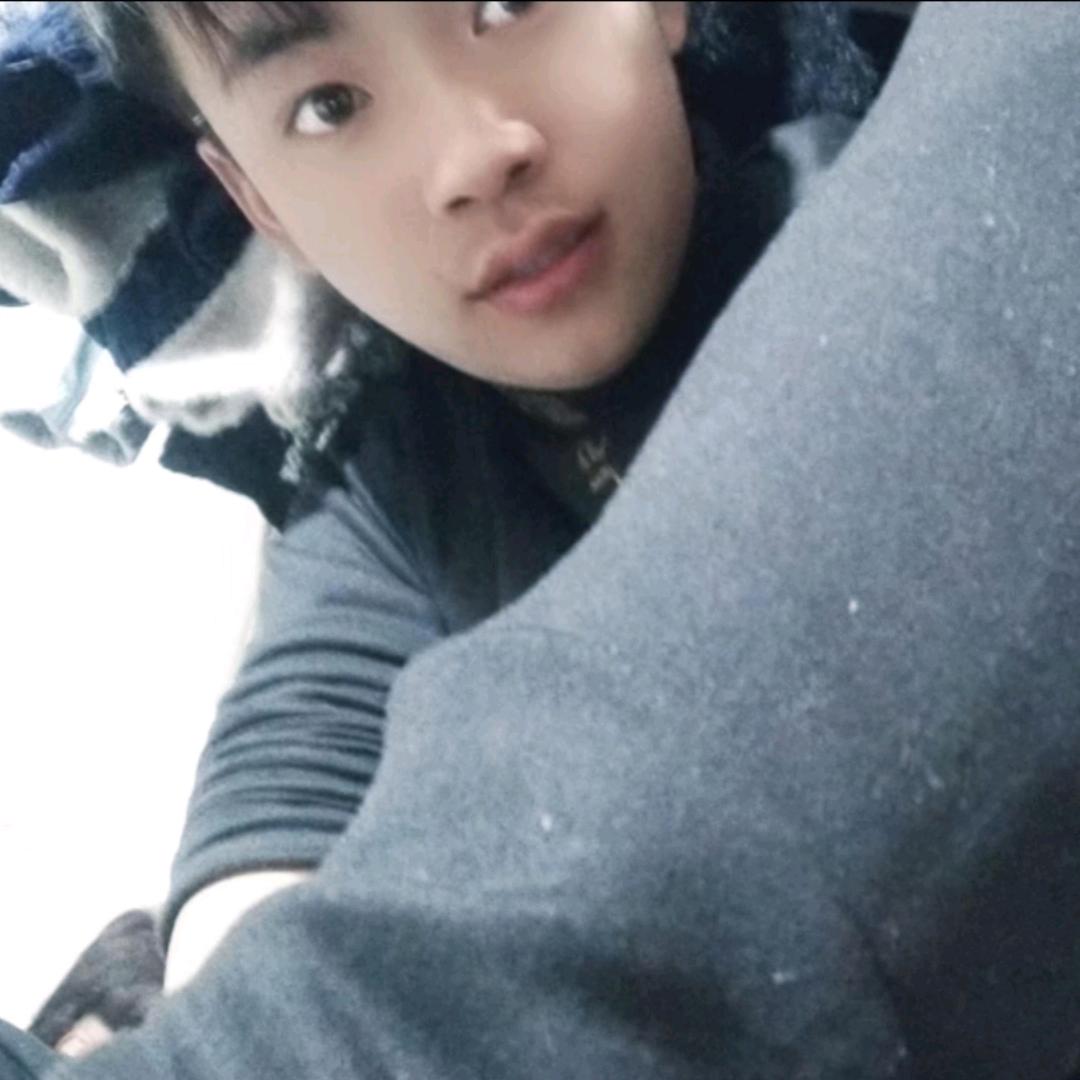 不一样的小哥哥