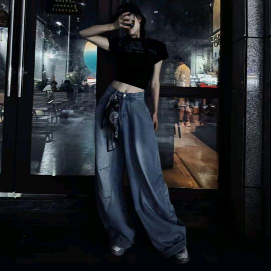 ୧⍤⃝爱我所爱