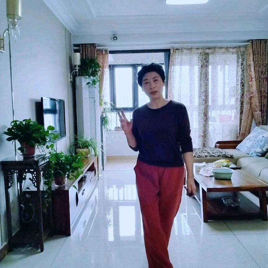 开心   龙姐    往事翻篇