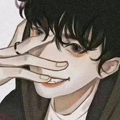 着陆的纸飞机