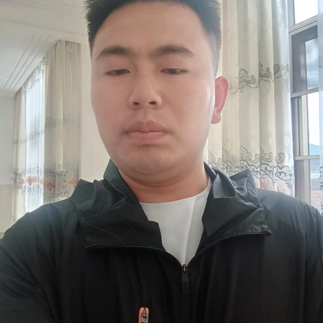 云南曲靖陆良县小台湾龙飞。