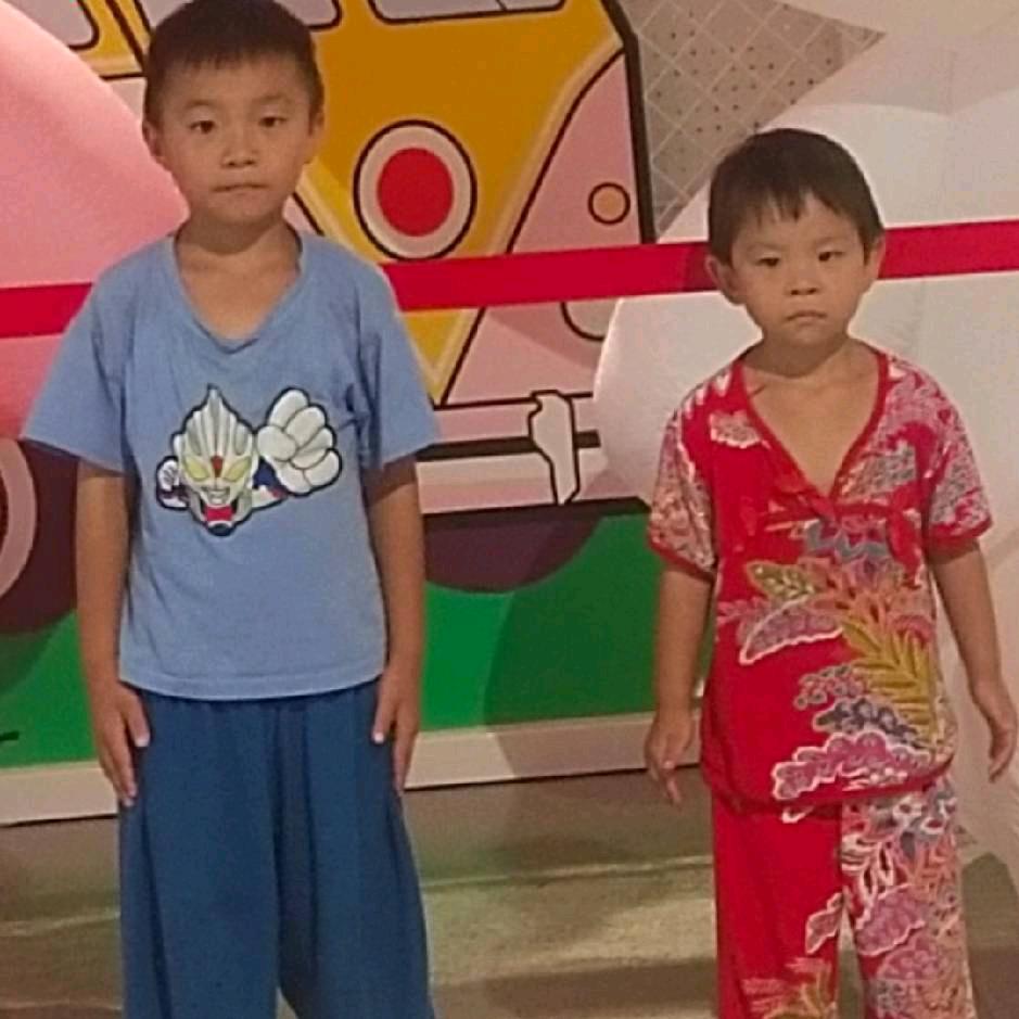 95后摆摊烧烤炸串