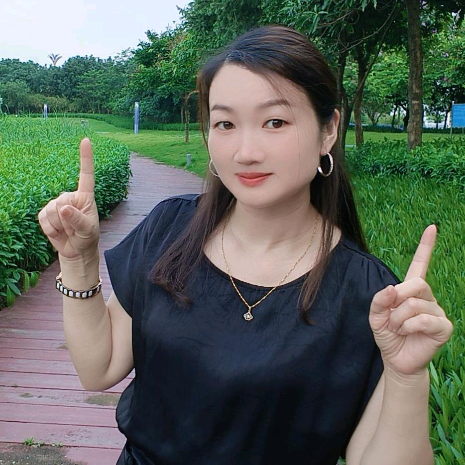 小霞