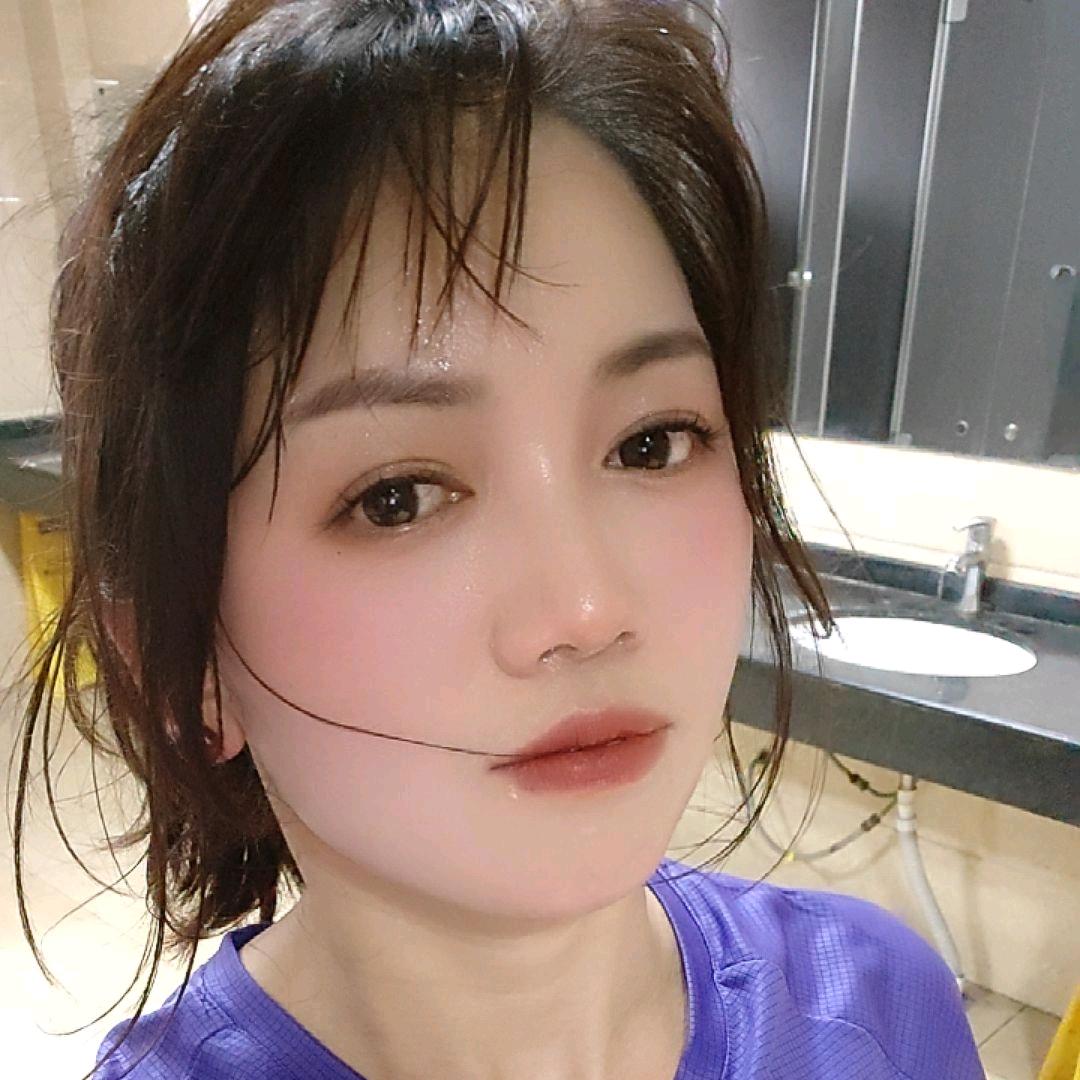 吴佩芩