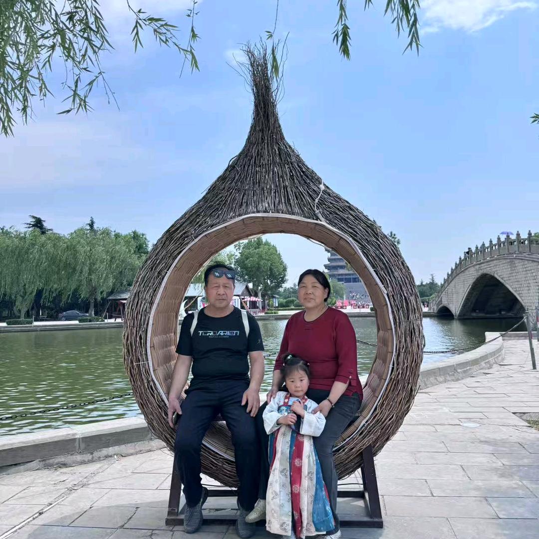 天天布行(刘宏斌，马东娅)