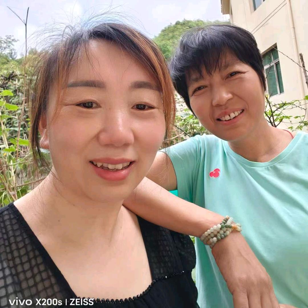 半亩花田（姐妹搞笑日常）
