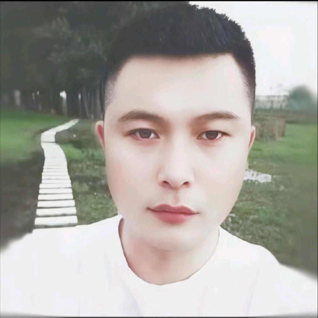 阿隋.德龙