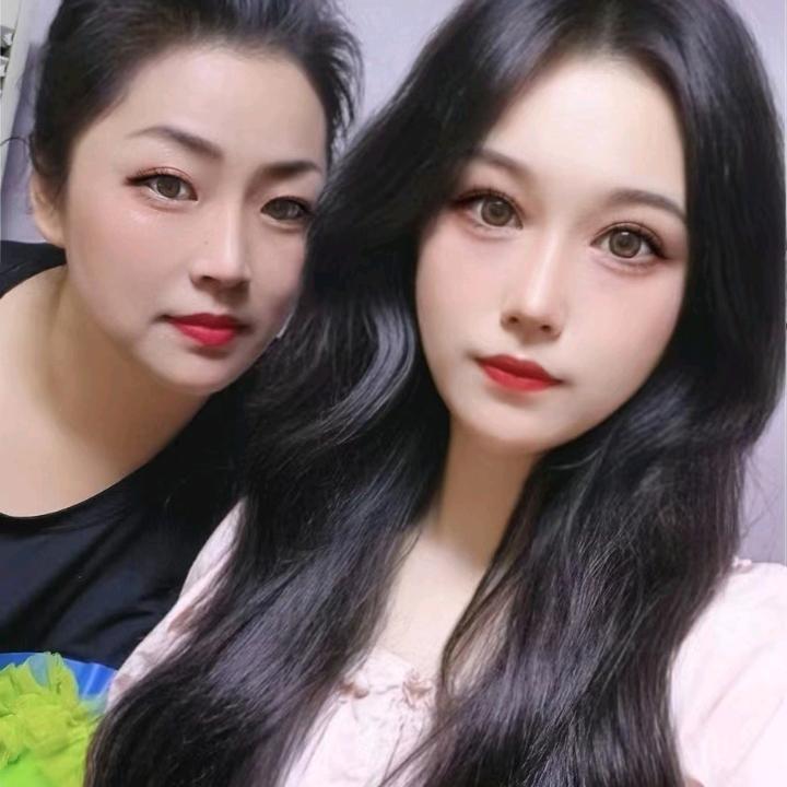 与众不佟