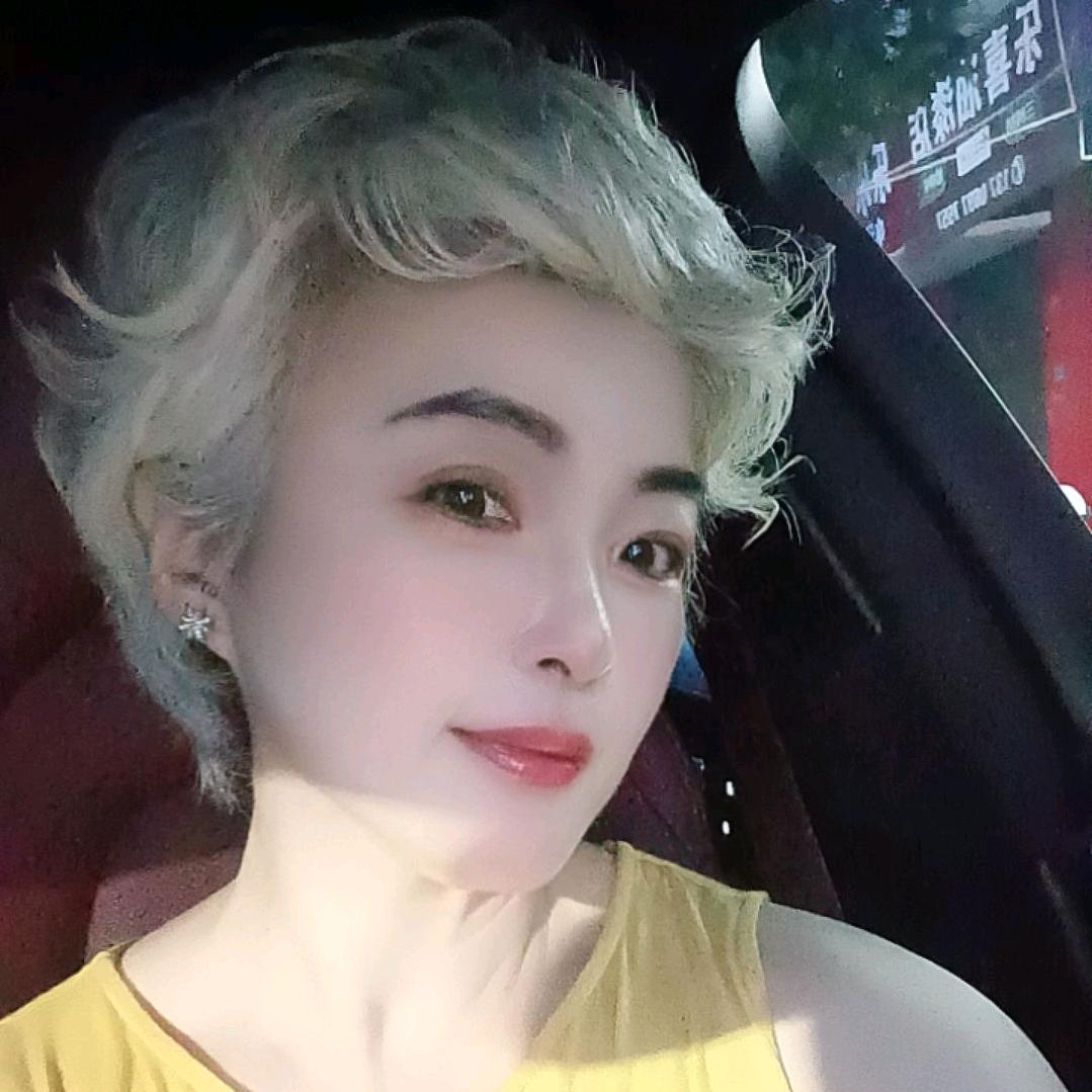 郑在微笑