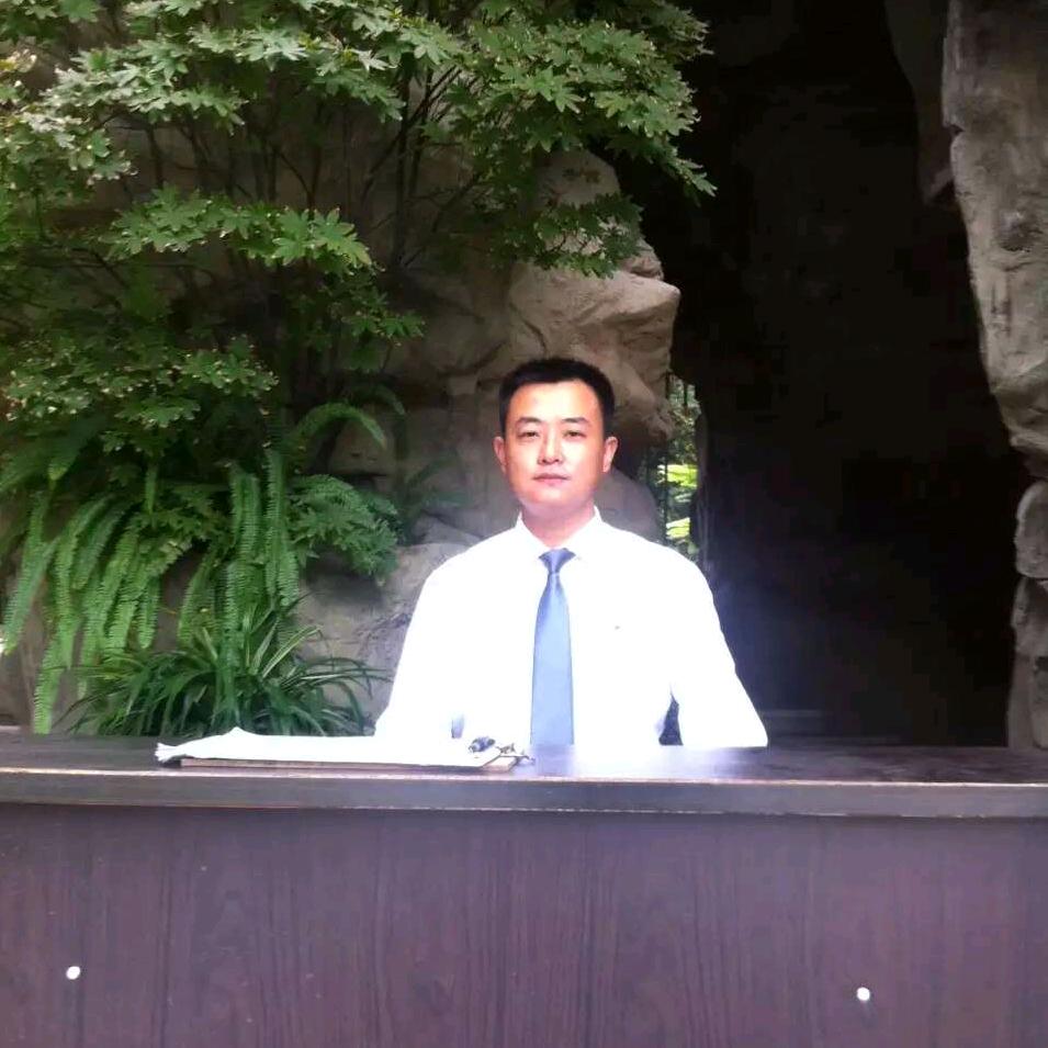 王斌