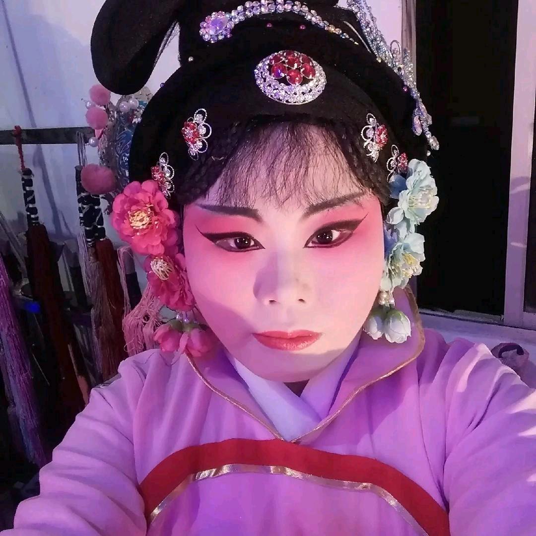 胡小丽29岁