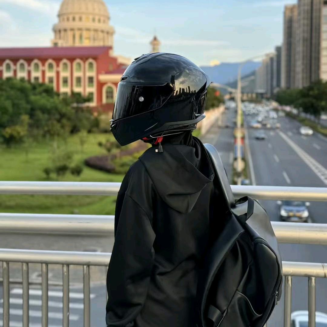 班什么尔.