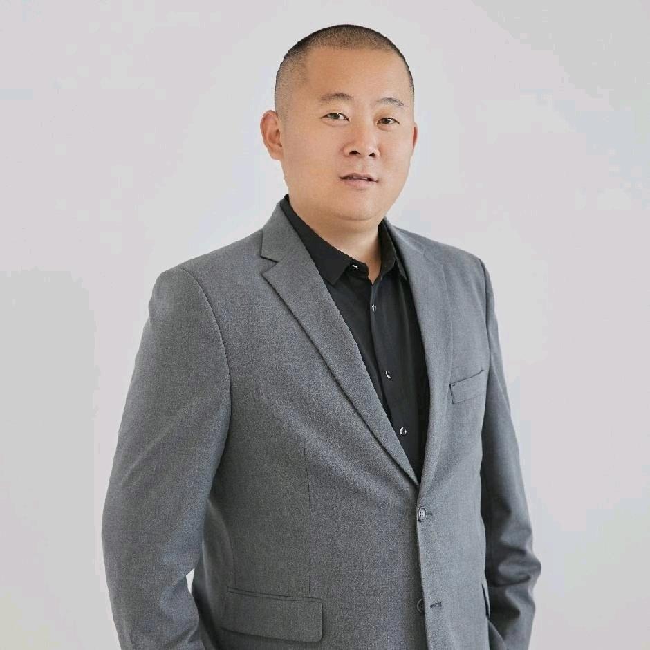 @大斌子@