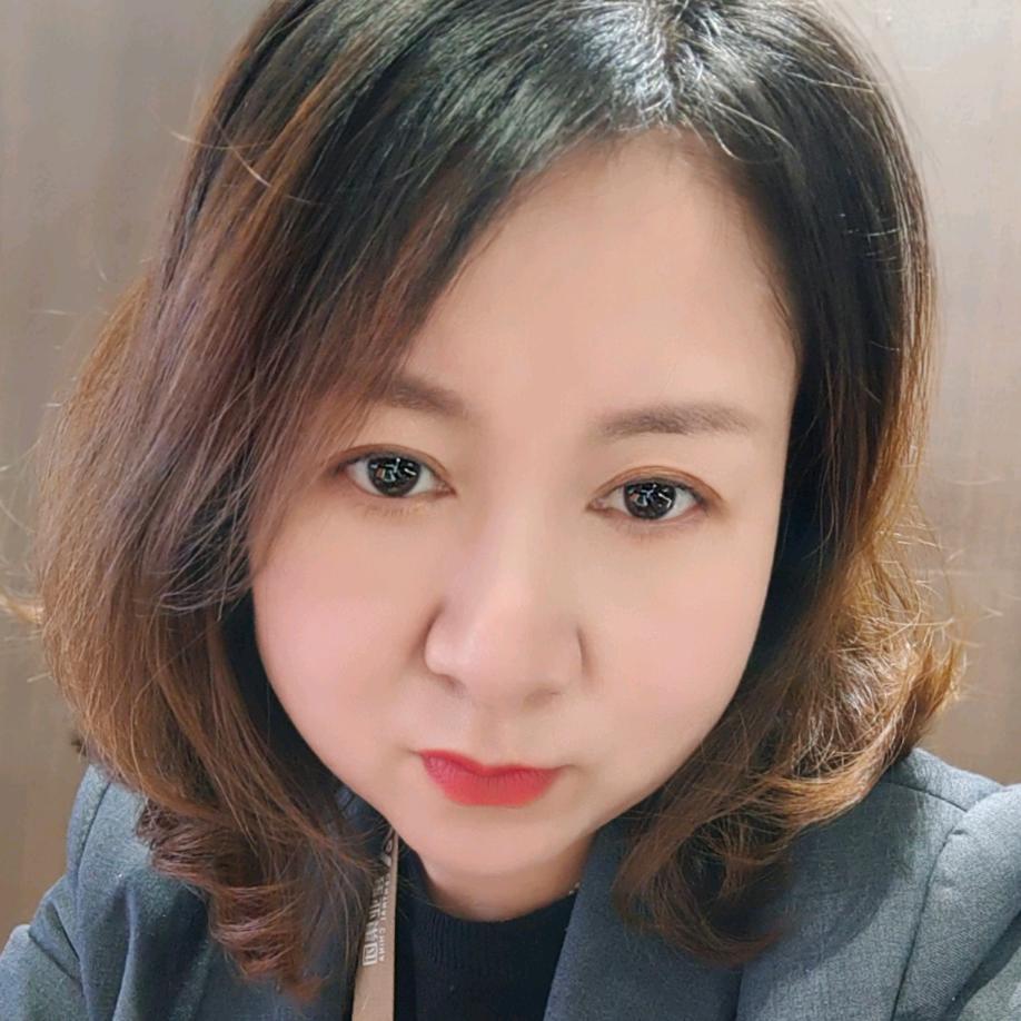 未来房产张丹