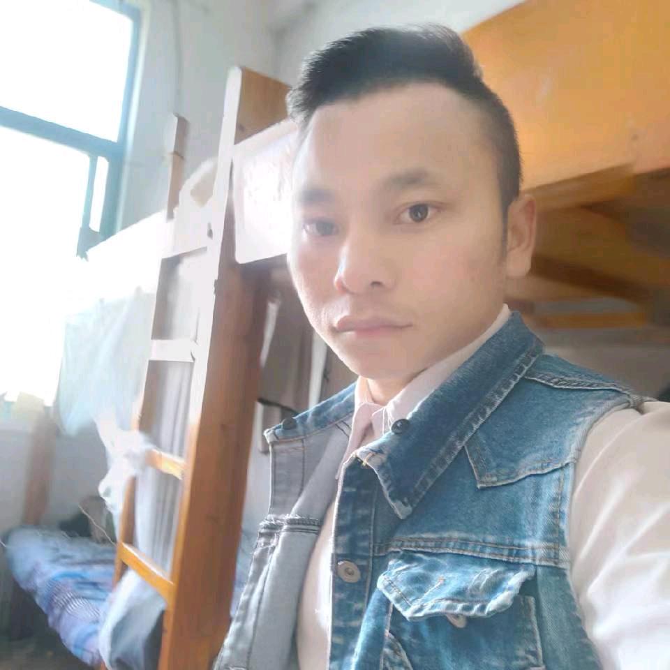 我喜欢的人，他不喜欢我。