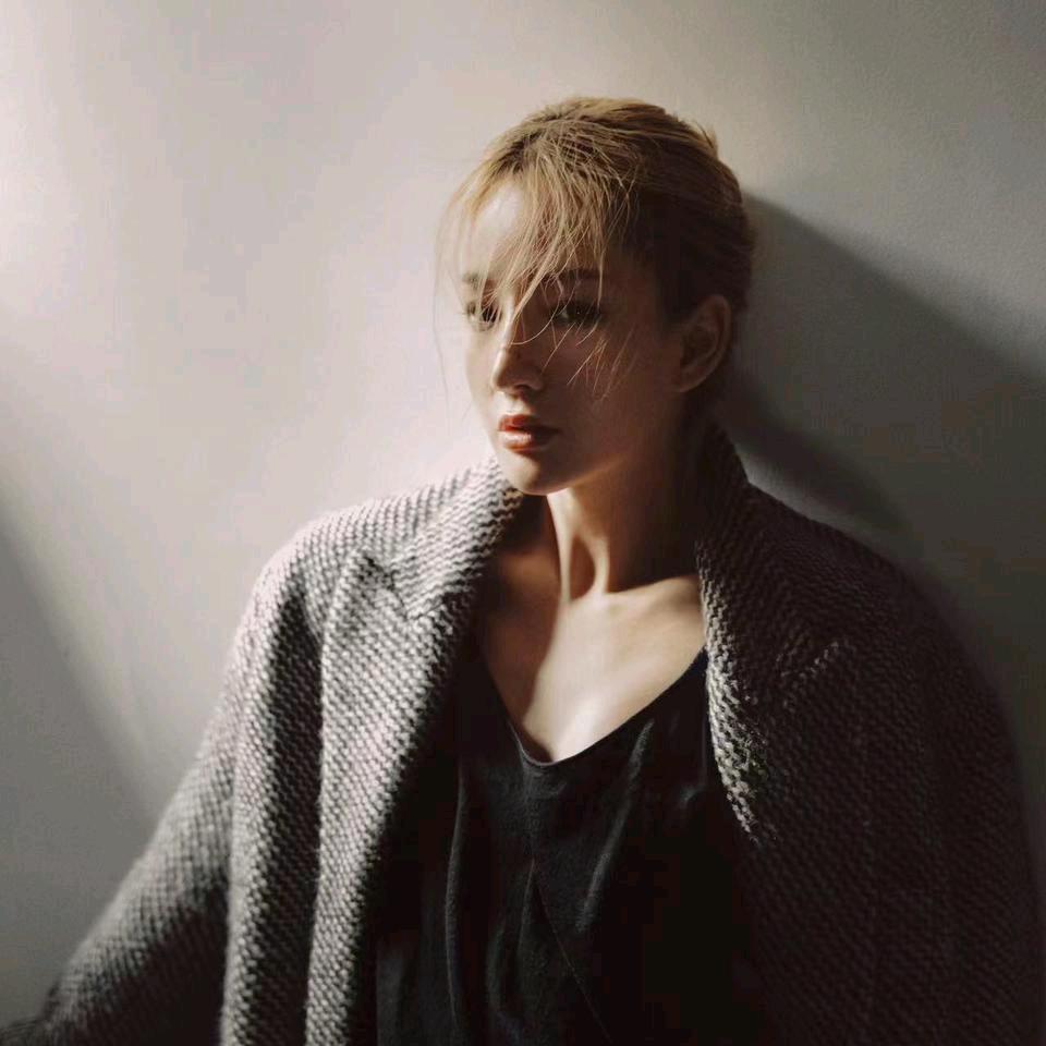 洛哥（穿搭图鉴）