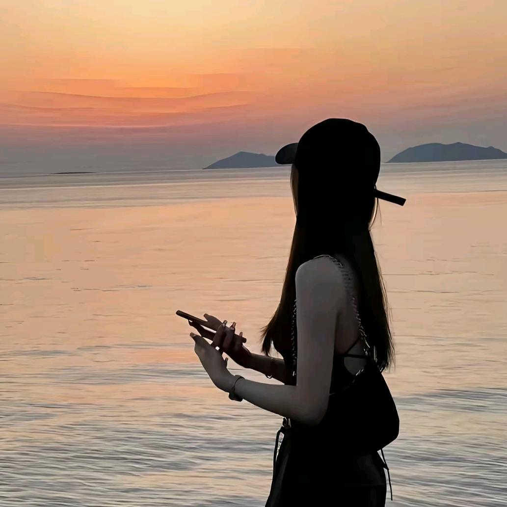 如初.