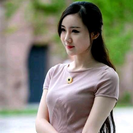 晓彤服装穿搭