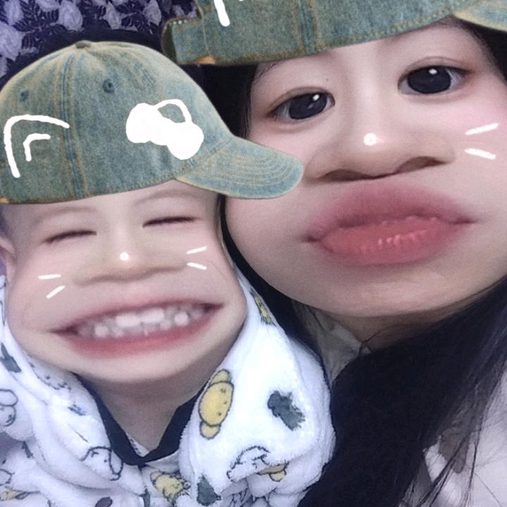 何谦～(๑><๑）