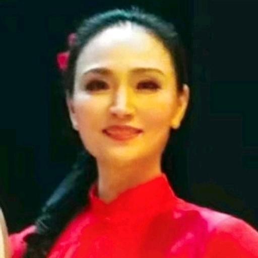 罗丽