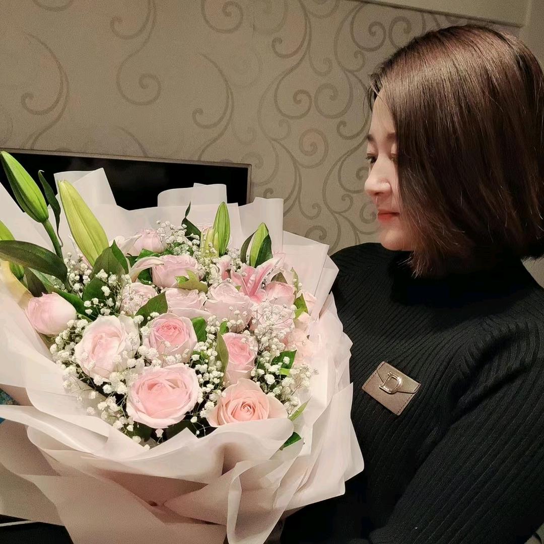 💋💋微微一笑