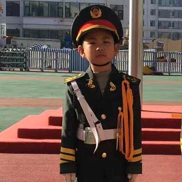 玲儿军乐锣鼓队