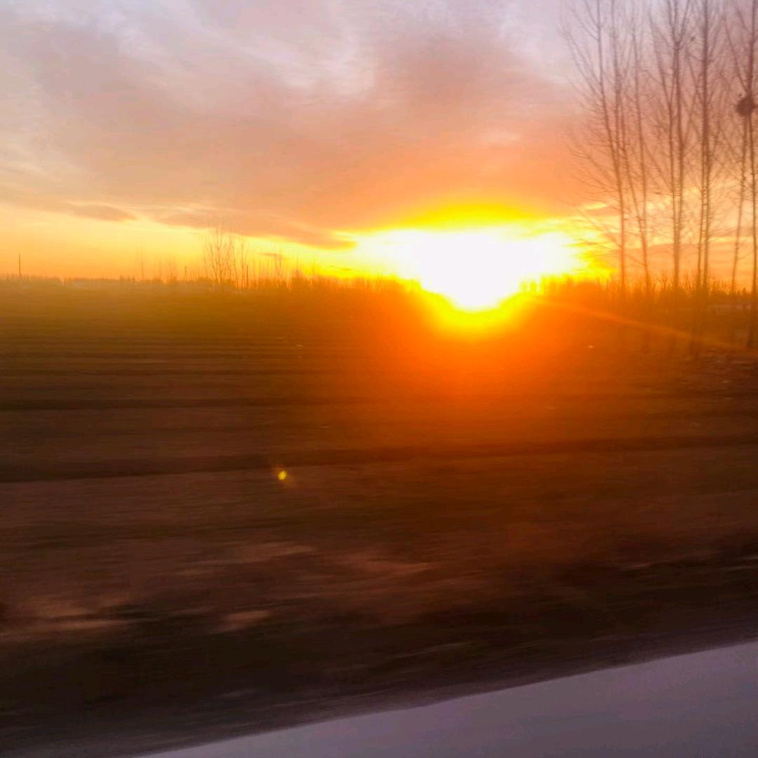 关心她 ！她却把我当傻子耍.