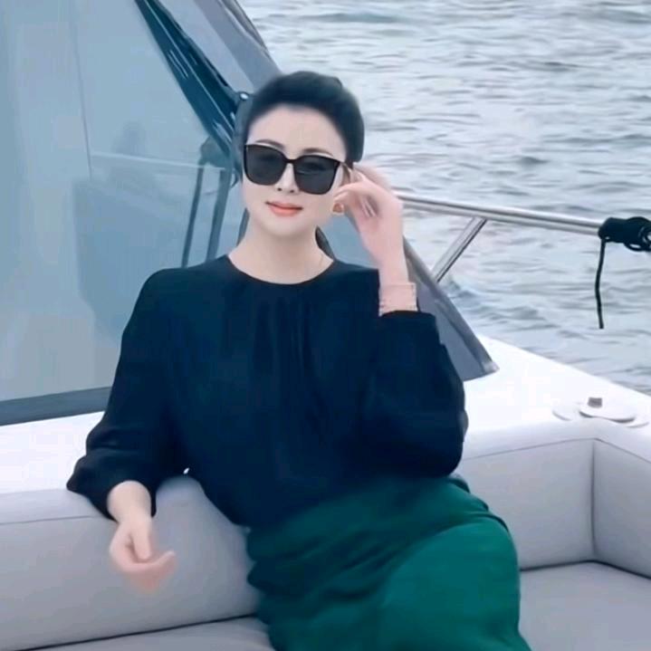 湘瑶妹子义芳