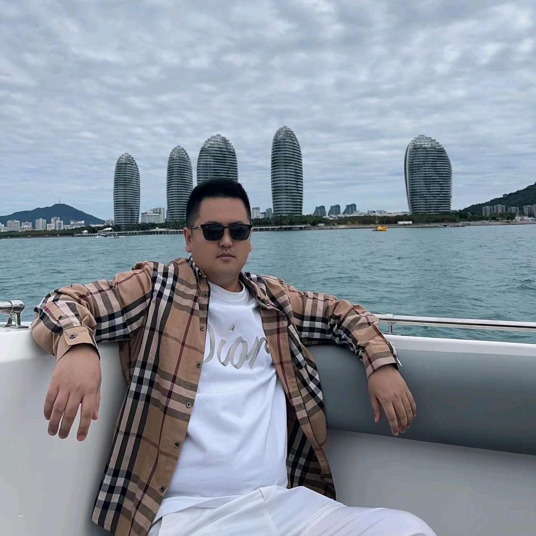 👑伸伸👑