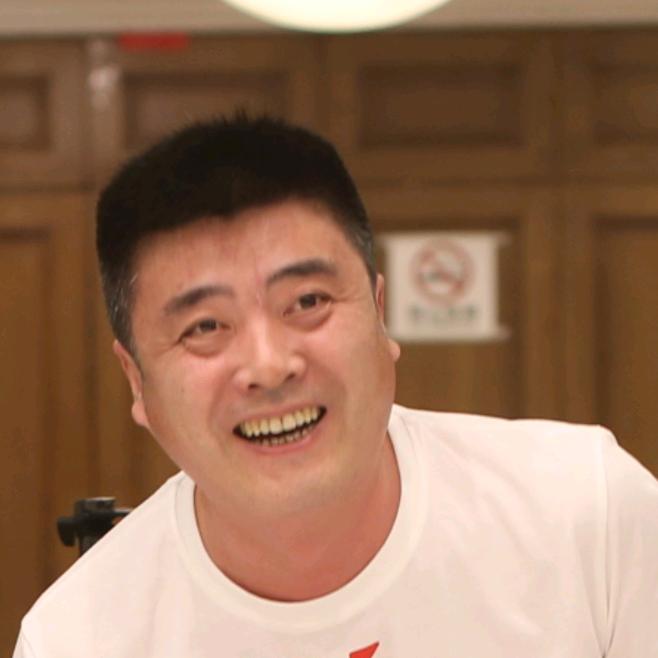 大连华建明钢丝面馆.朱明