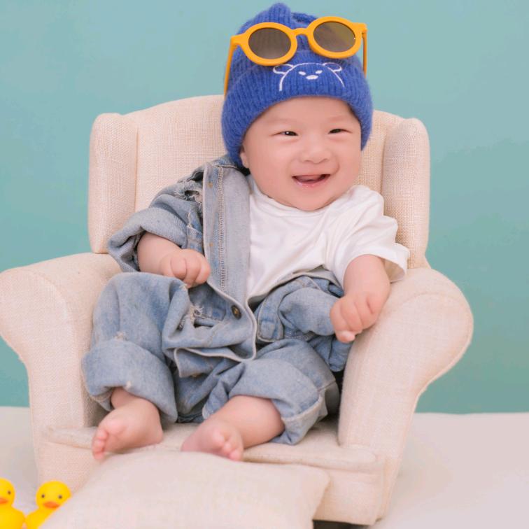 希希吖🍼