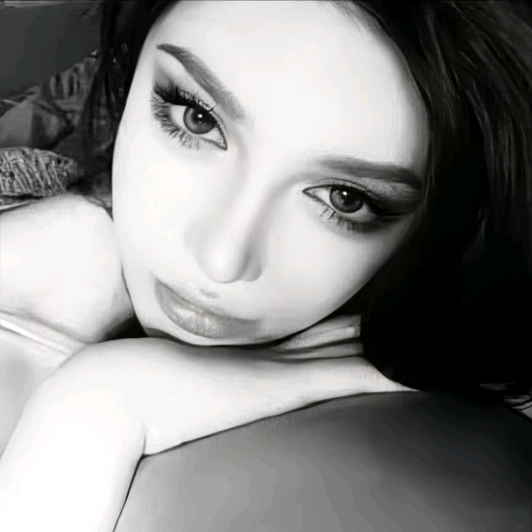 Yyyy