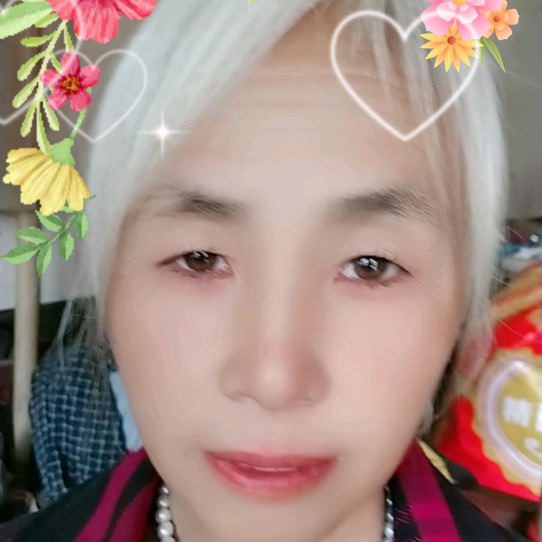 小冯娘来到贵州毕节是一名经验主播