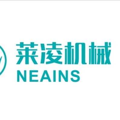 莱凌四驱混凝土搅拌车