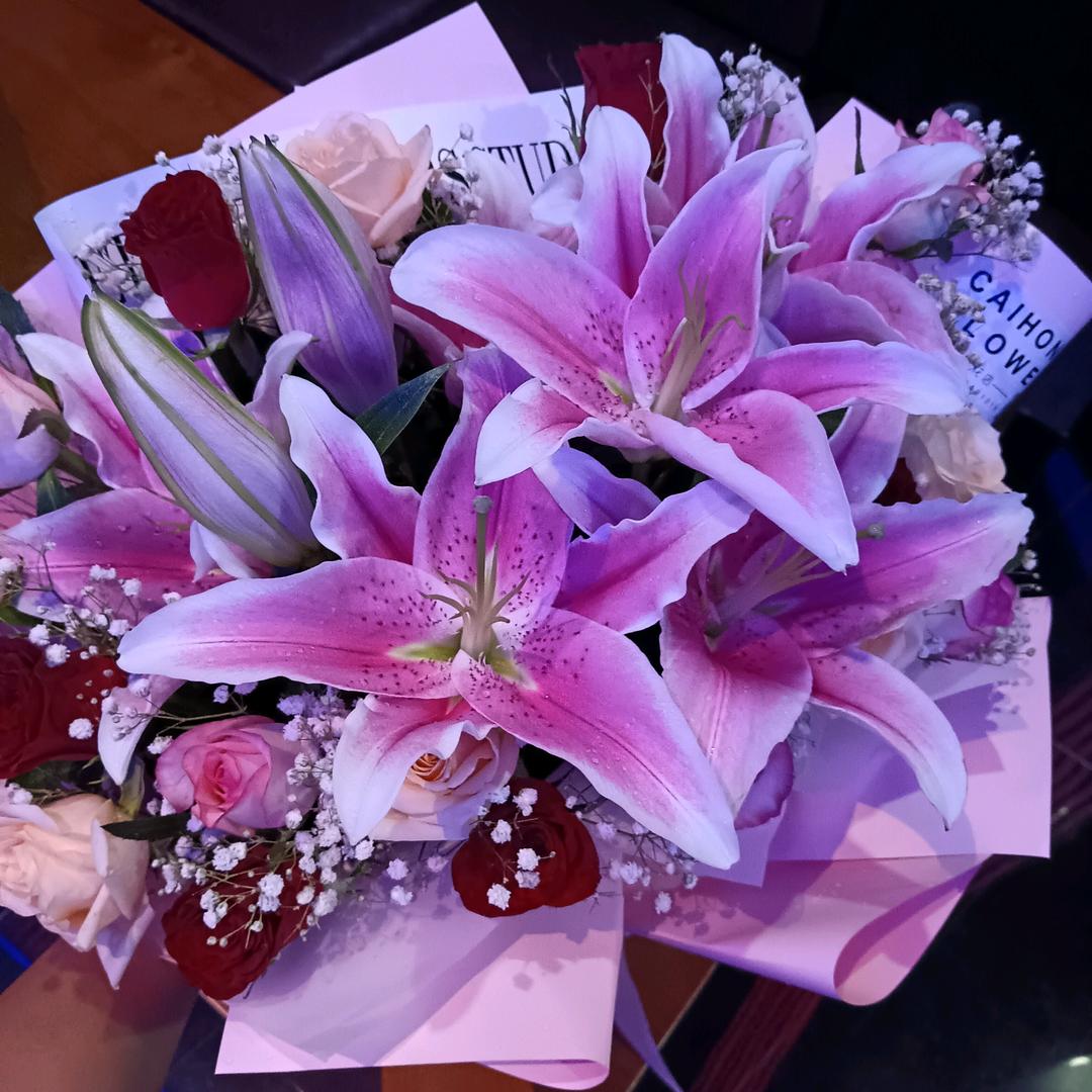 紫色烟花