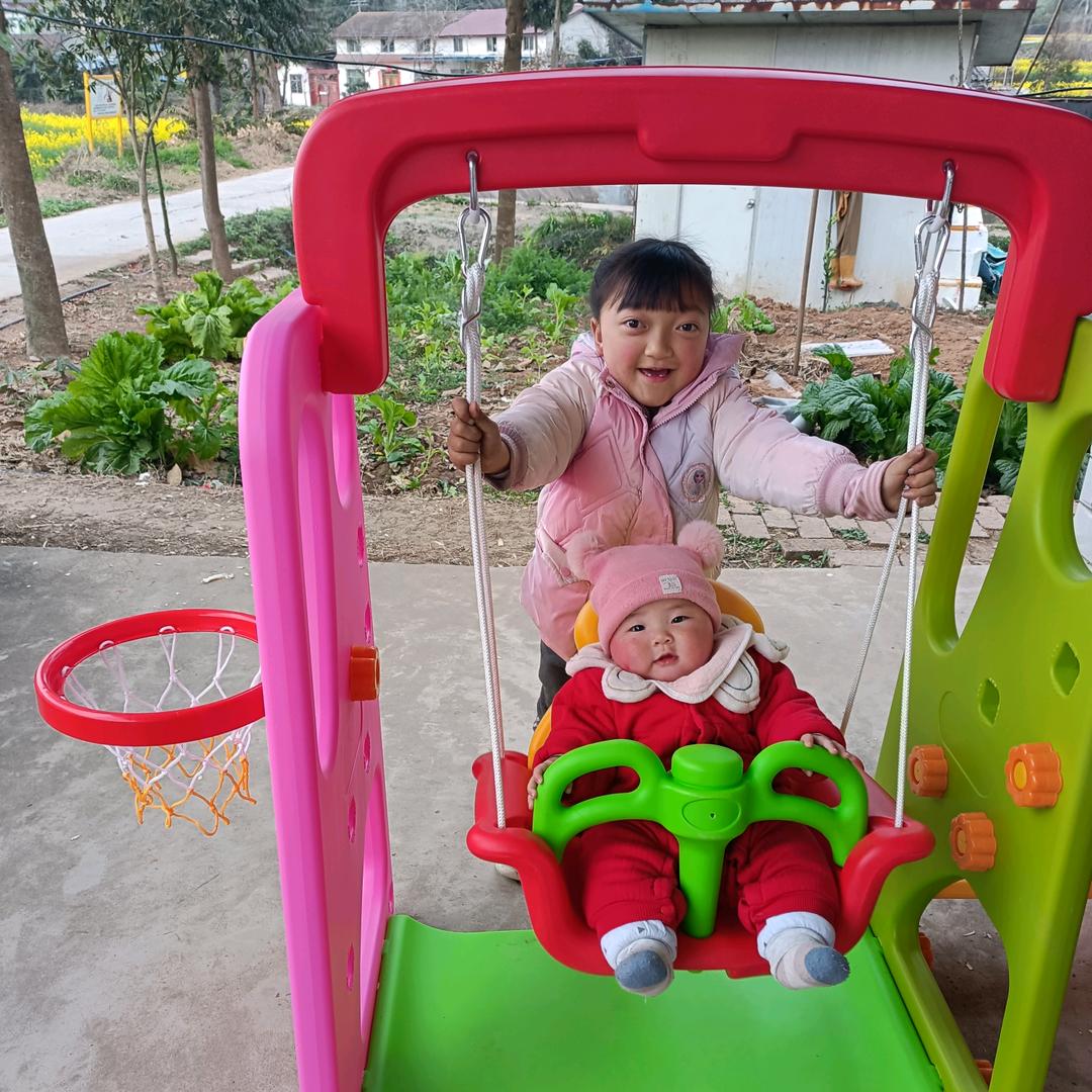 尹小梅