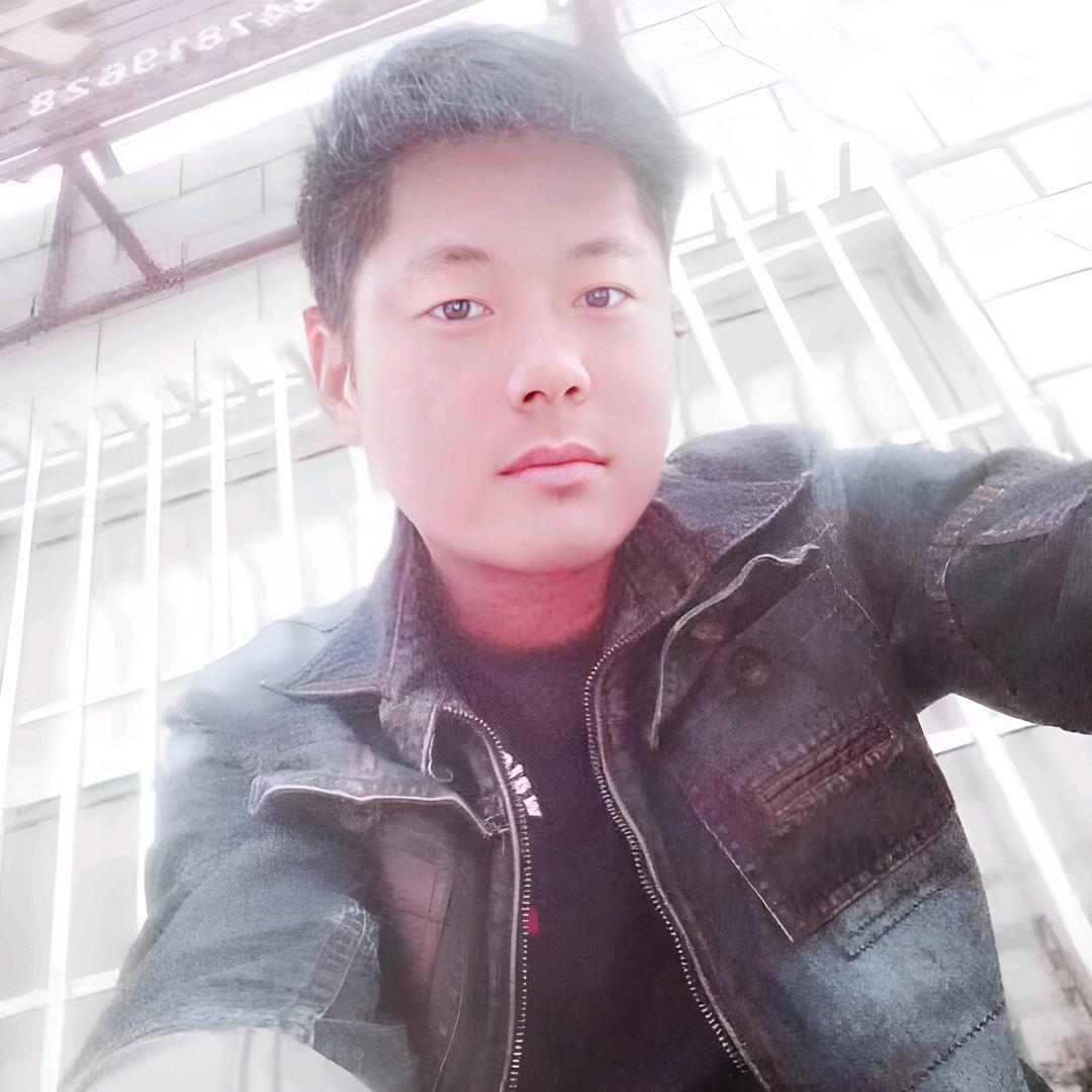 小   李   哥
