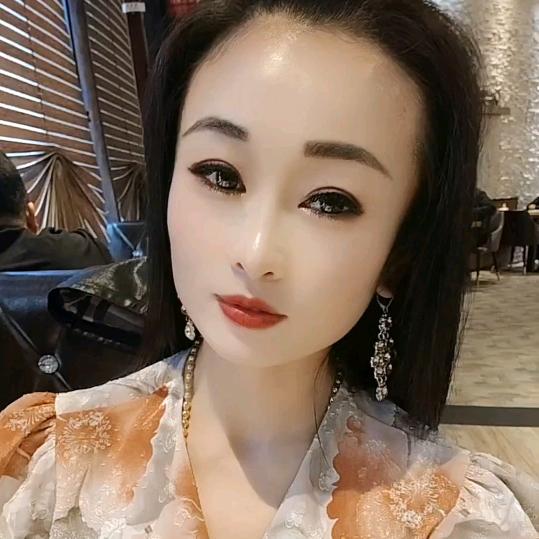 丹丹。