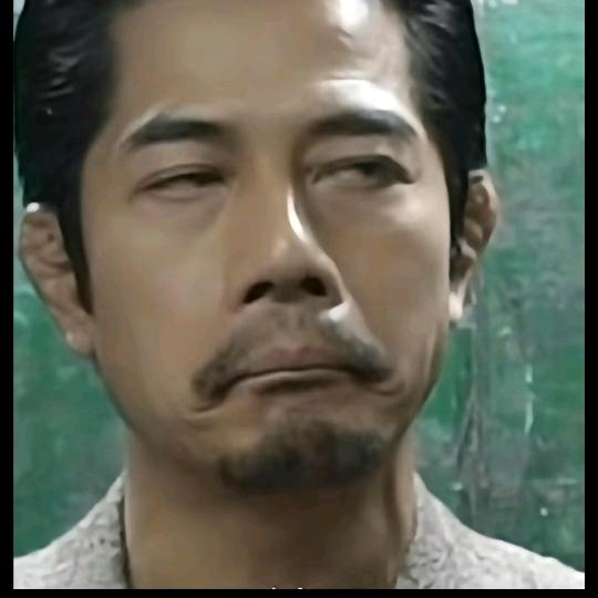 堰坎边边的绿毛竹