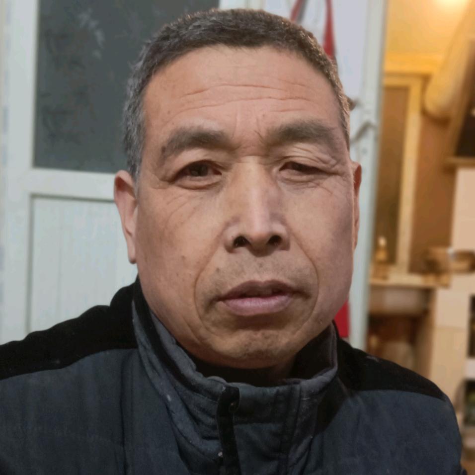 用户木地板和脚线按装