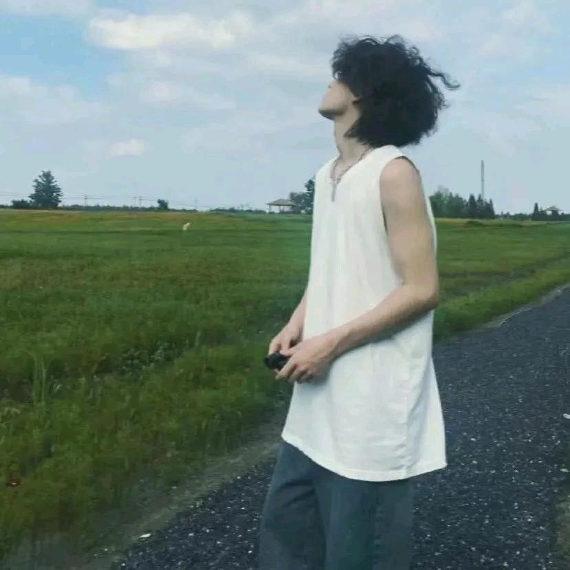 秋近^