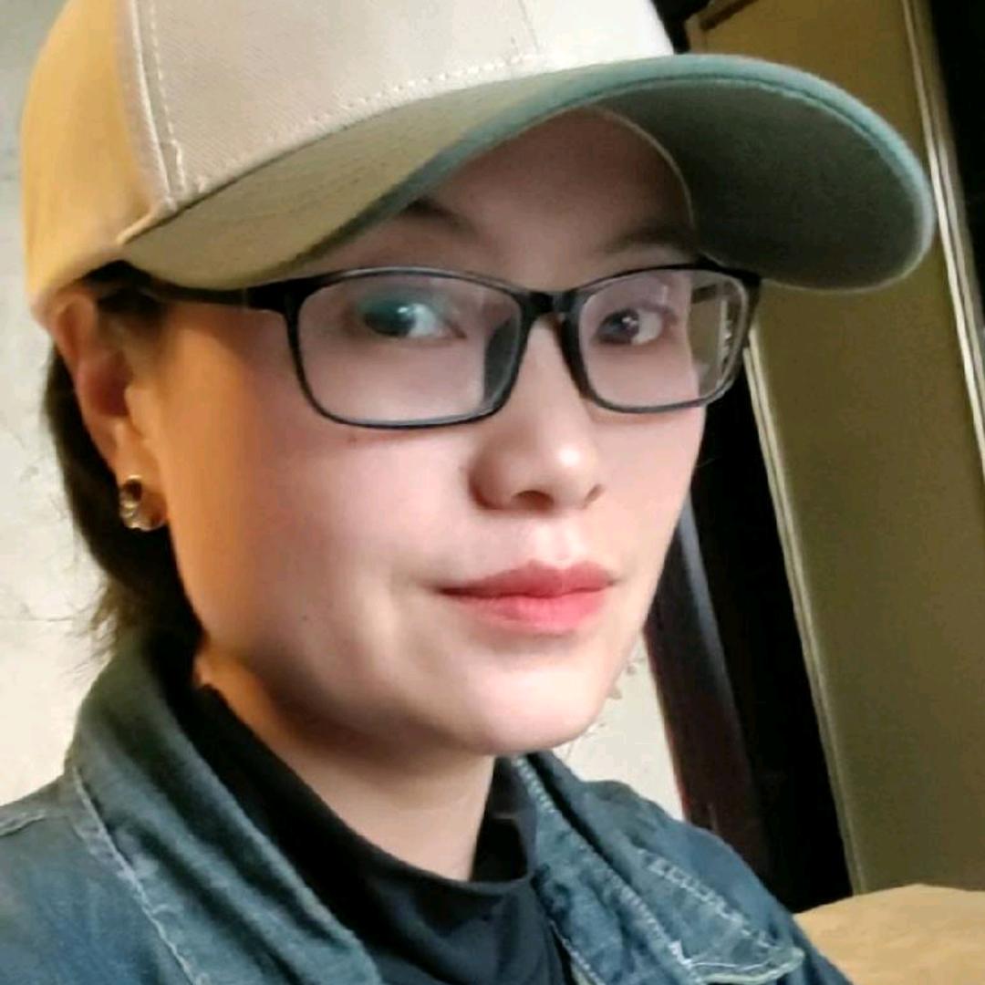 设计师-方誉小姐姐