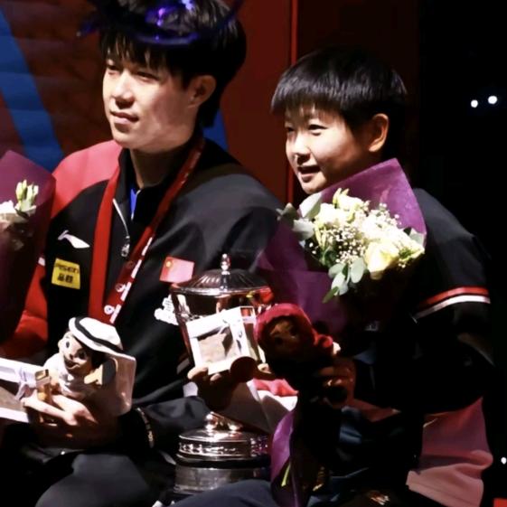 淡淡離愁℡欲言轉身