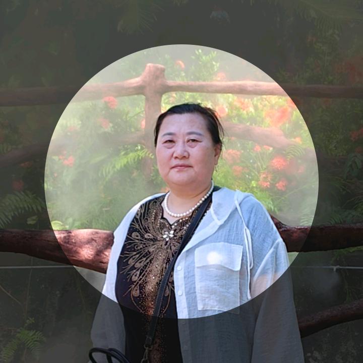 霞姐（  上午10:30首播  )
